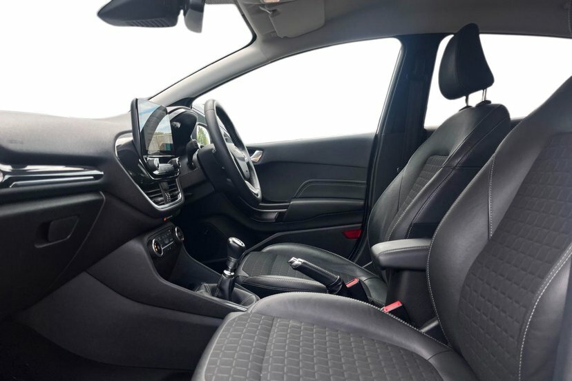 Ford Fiesta 1.0T Ecoboost Vignale Euro 6 Ss Red #2