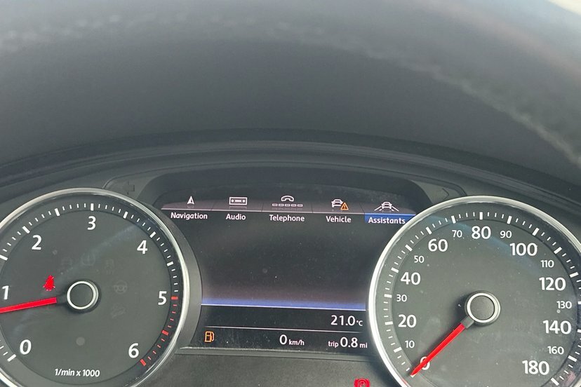 Volkswagen Touareg White #35