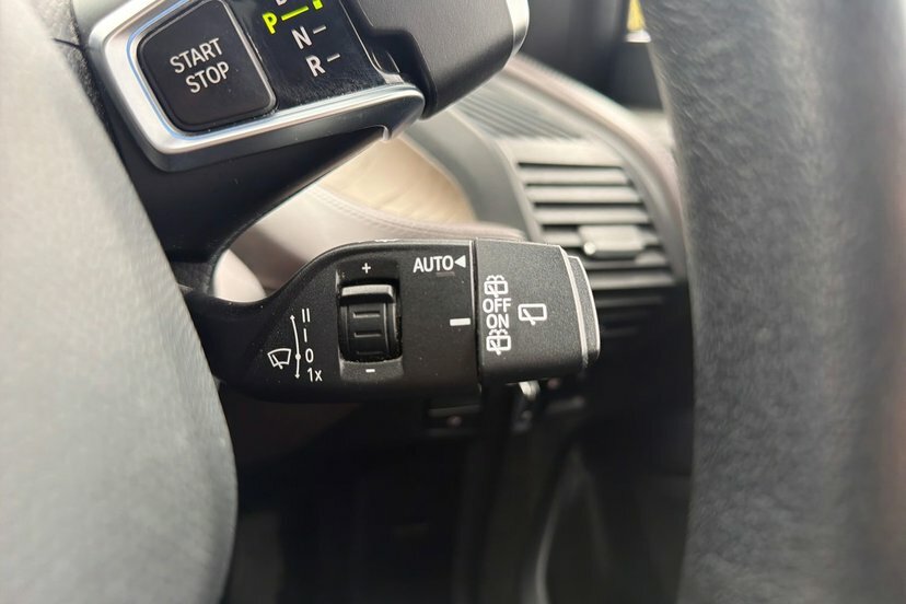 BMW i3 135Kw S 42Kwh Lodge Interior World Grey #46