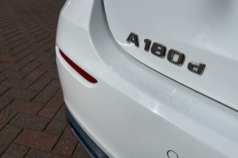 Mercedes-Benz A Class 1.5 A180d Sport Premium Hatchback 7G- White #32