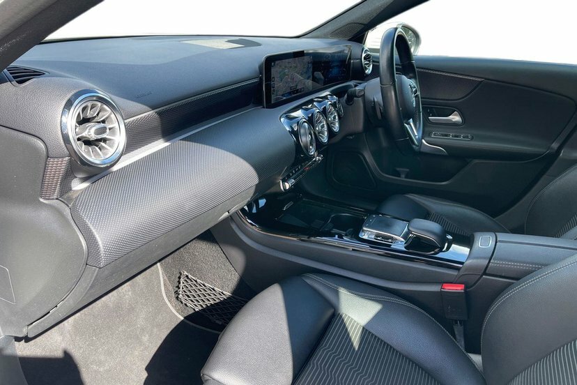 Mercedes-Benz A Class 1.5 A180d Sport Premium Hatchback 7G- White #9
