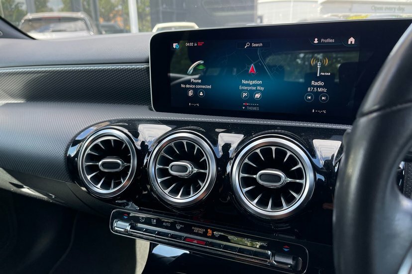 Mercedes-Benz A Class 1.5 A180d Sport Premium Hatchback 7G- White #14