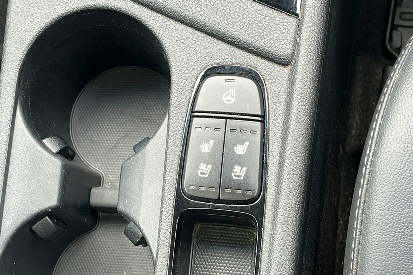 Kia Niro 1.6 3 Hybrid 104 Bhp Black #26