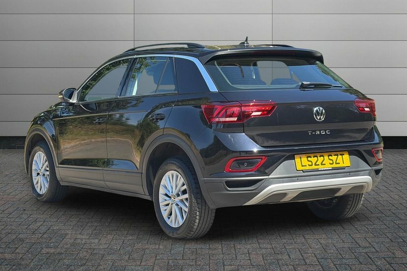 Volkswagen T-Roc 1.0 Tsi Life Suv 110 Ps Low In LS22SZT Black #3