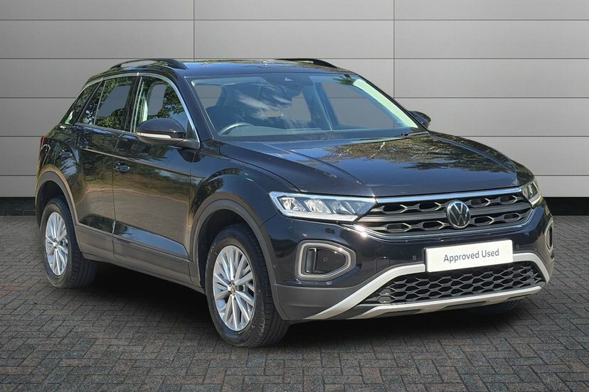 Volkswagen T-Roc 1.0 Tsi Life Suv 110 Ps Low In LS22SZT Black