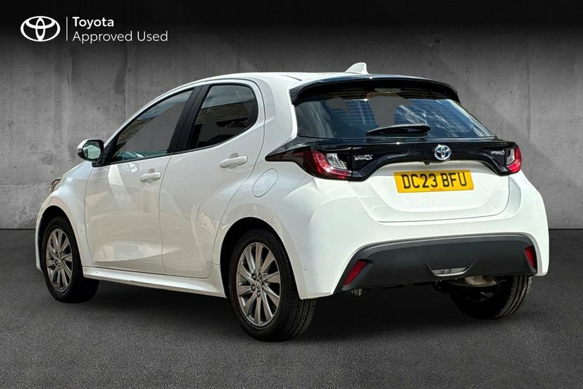 Toyota Yaris 1.5 Vvt-h Icon Hatchback Hybrid E-cvt DC23BFU White #4