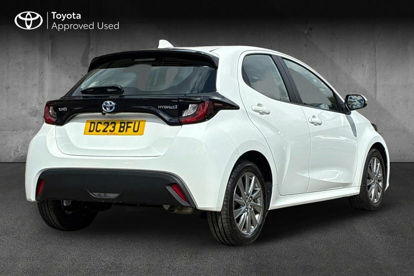 Toyota Yaris 1.5 Vvt-h Icon Hatchback Hybrid E-cvt DC23BFU White #2