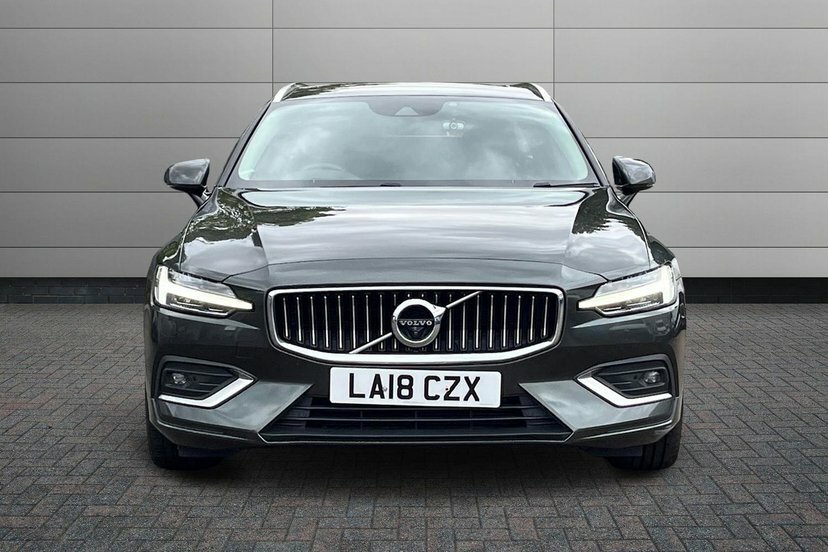 Volvo V60 2.0 D3 Momentum Estate Grey #7