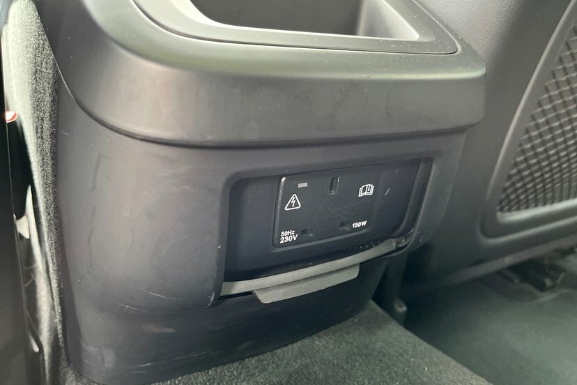 Volvo V60 2.0 D3 Momentum Estate Grey #14