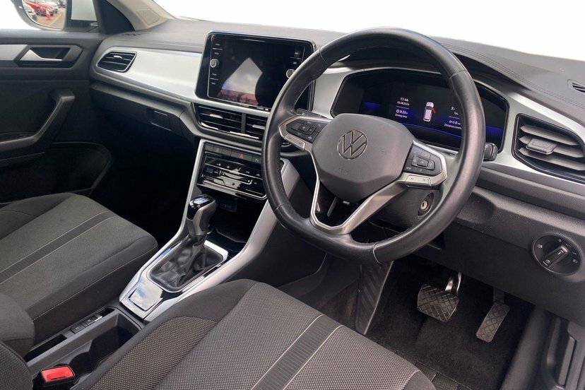 Volkswagen T-Roc 1.5 Tsi Life Suv Dsg 150 Ps Silver #6