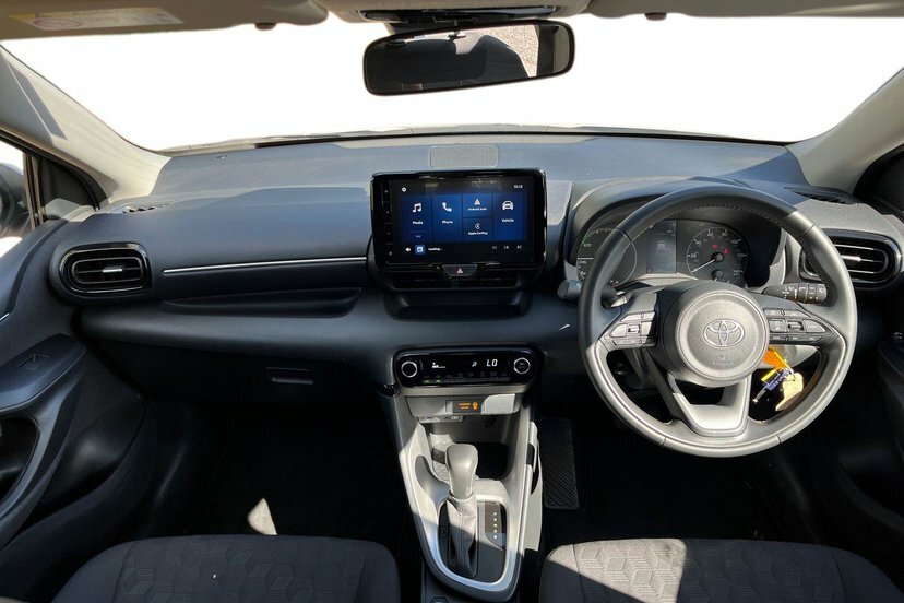 Toyota Yaris 1.5 Vvt-h Icon Hatchback Hybrid E-cvt GY25RZA White #5