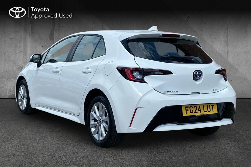 Toyota Corolla 1.8 Vvt-h Icon Hatchback Hybrid Cvt 14 White #4