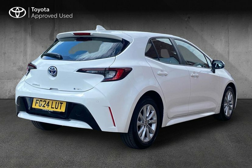 Toyota Corolla 1.8 Vvt-h Icon Hatchback Hybrid Cvt 14 FG24LUT White #2