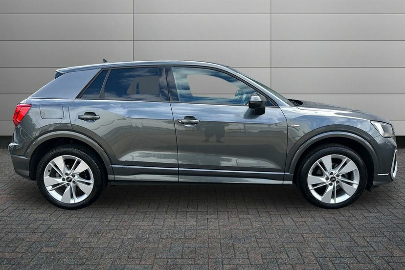 Audi Q2 1.5 Tfsi Cod 35 S Line Suv S Tronic 15 Grey #4