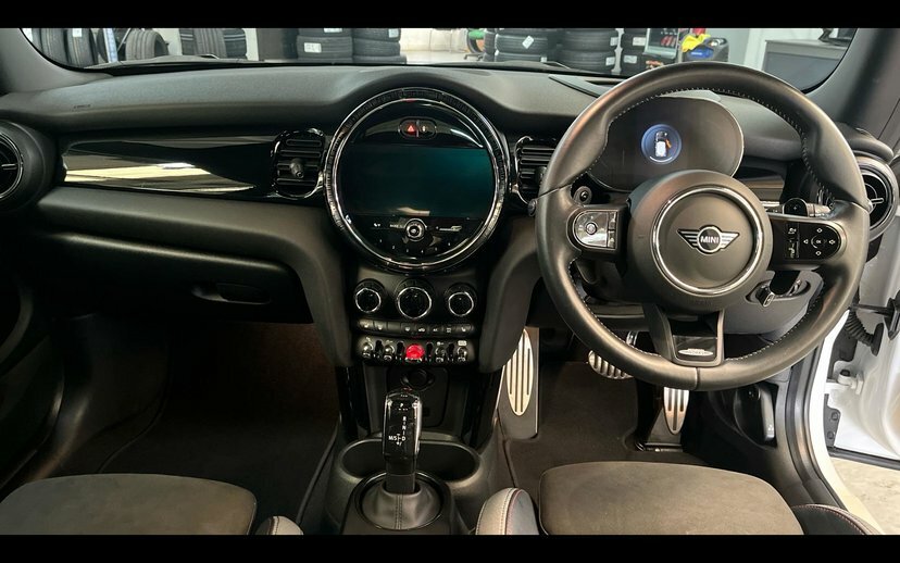 Mini Hatch Hatch John Cooper Works PK23CJE White #4