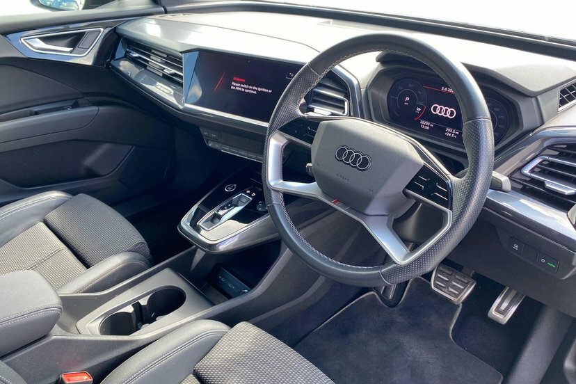 Audi Q4 E Tron 40 S Line Suv 82Kwh 204 Ps Black #6