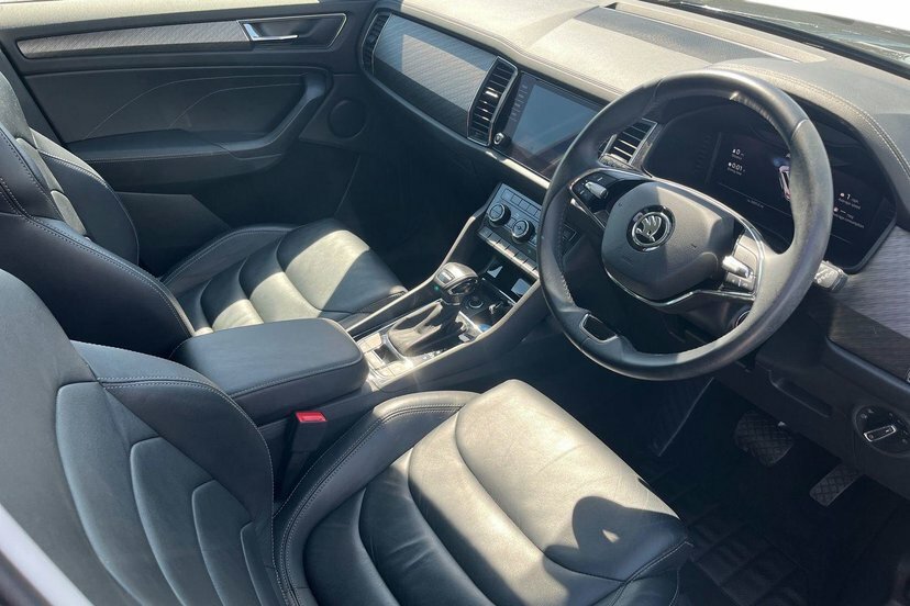 Skoda Kodiaq 1.5 Tsi Act Se L Executive Suv Dsg 7 S KM23UGA Black #6