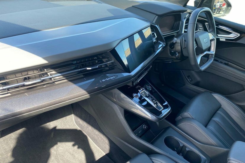 Audi Q4 E Tron 40 Edition 1 Suv 82Kwh 204 Ps PF72WHM Grey #2