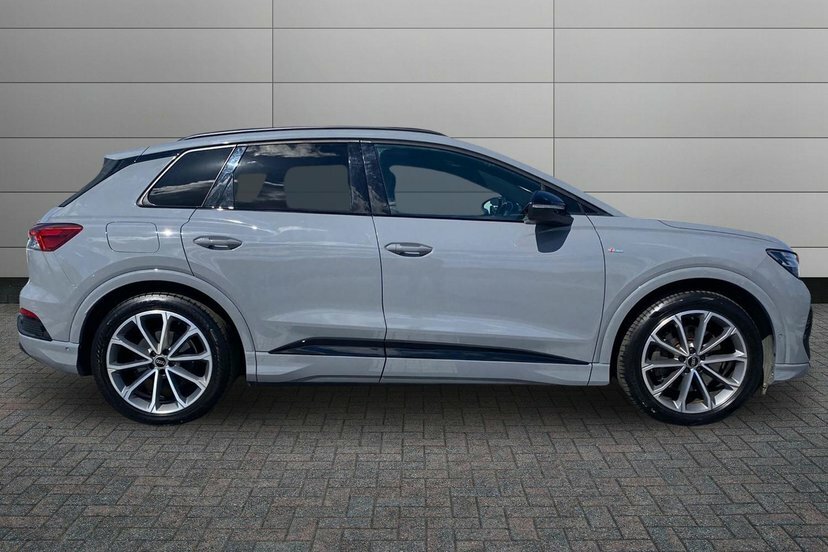 Audi Q4 E Tron 40 Edition 1 Suv 82Kwh 204 Ps PF72WHM Grey #4