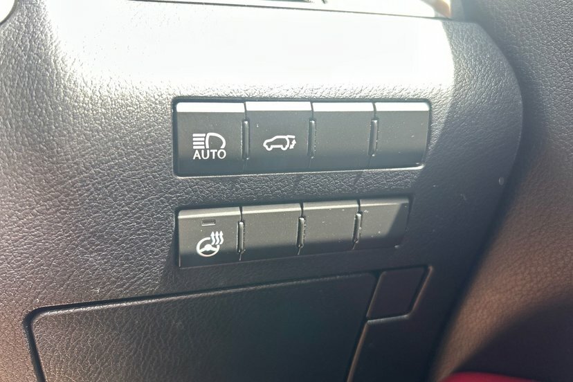 Lexus RX 450H L 3.5 Takumi Cvt Red #24