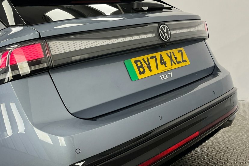 Volkswagen ID.7 210Kw Match Pro S 86Kwh Black #40