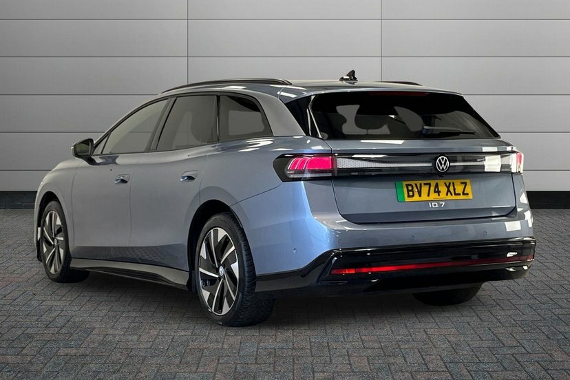 Volkswagen ID.7 Pro 77Kwh Match Tourer 286 Ps Blue #3