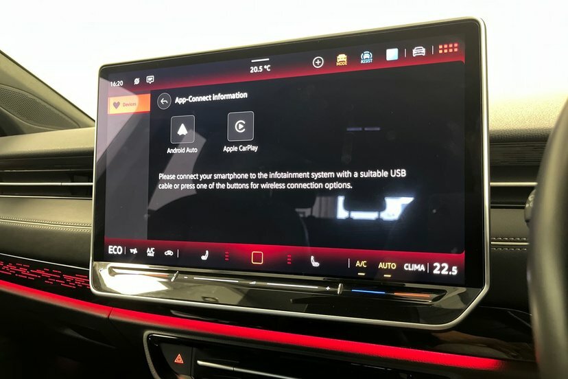 Volkswagen ID.7 210Kw Match Pro S 86Kwh Black #22