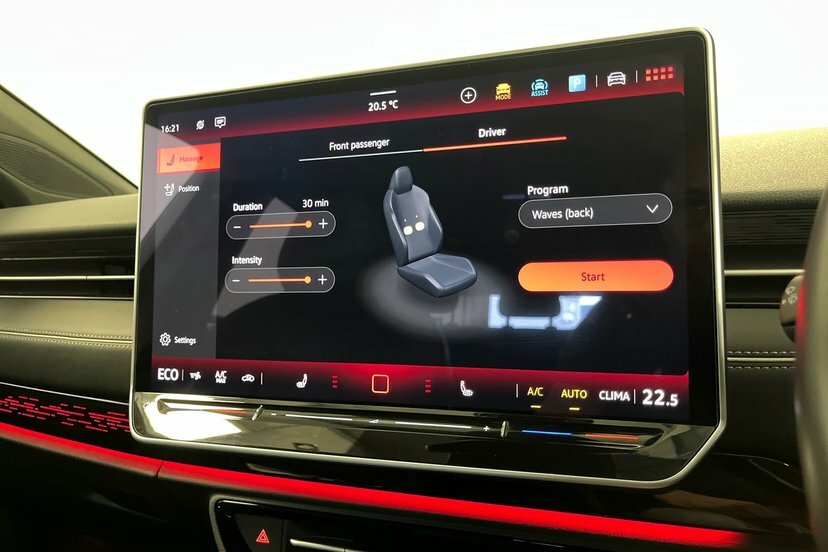 Volkswagen ID.7 210Kw Match Pro S 86Kwh Black #24