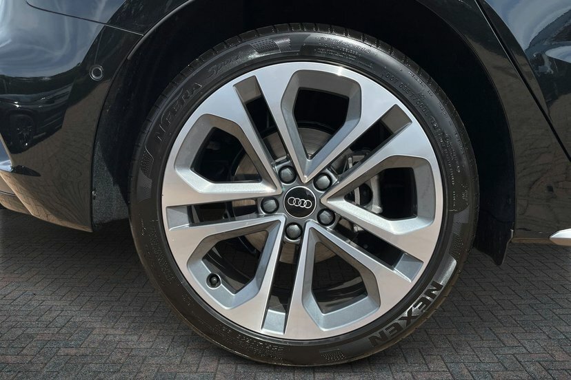 Audi A3 1.5 Tfsie S Line Sportback Plug-in Hybr MD26HYY Black #5
