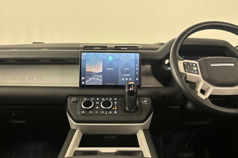 Land Rover Defender 110 3.0 D300 X-dynamic Hse 110 7 Seat Green #14