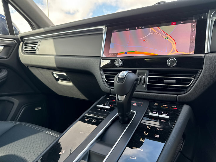 Porsche Macan 100Kwh Gts Suv 4Wd 571 Ps Grey #9