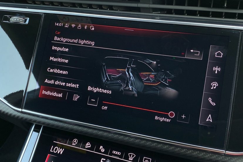 Audi RSQ8 Tfsi 640 Quattro Perform Carbon Black Tiptron White #27