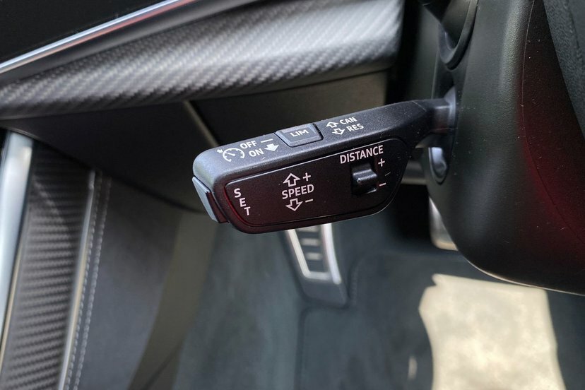 Audi RSQ8 Tfsi 640 Quattro Perform Carbon Black Tiptron White #43