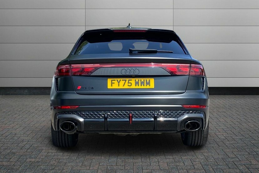Audi RSQ8 Tfsi 640 Quattro Perform Carbon Black Tiptron White #11
