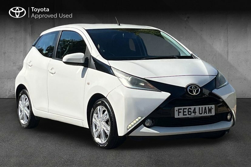 Toyota Aygo 1.0 Vvt-i X-pression Hatchback X-shift White