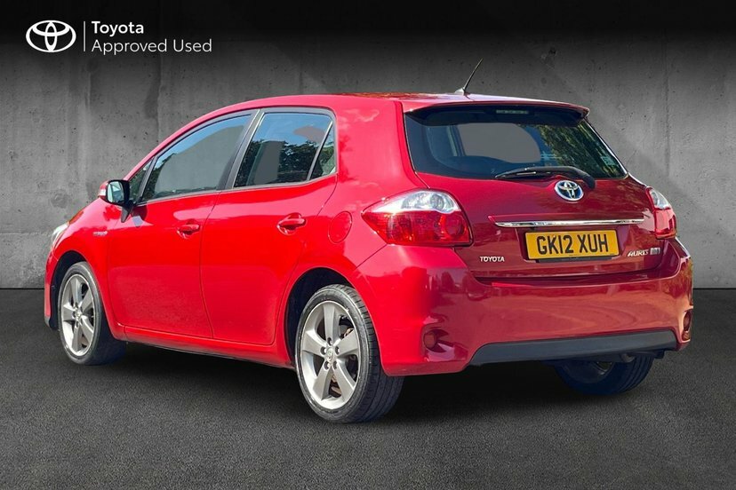 Toyota Auris 1.8 Vvt-h T Spirit Hatchback Hybrid Cvt White #4