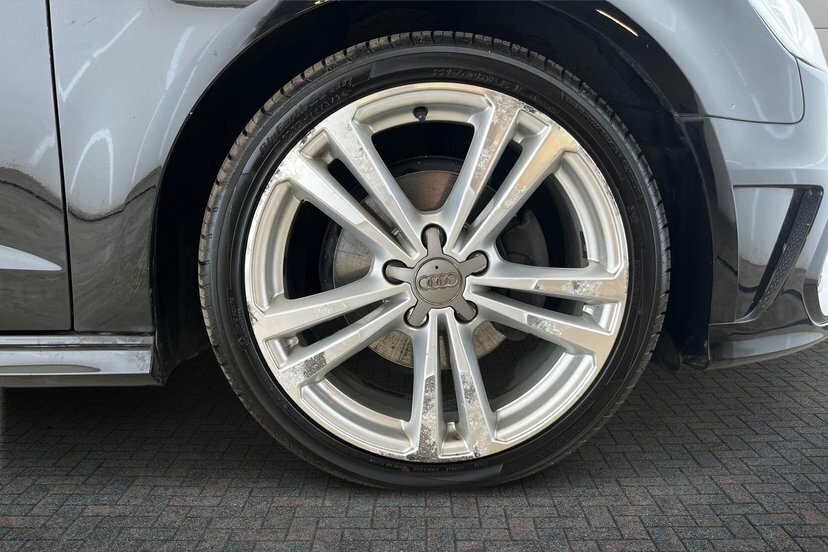 Audi A3 2.0 Tdi S Line Sportback Black #5