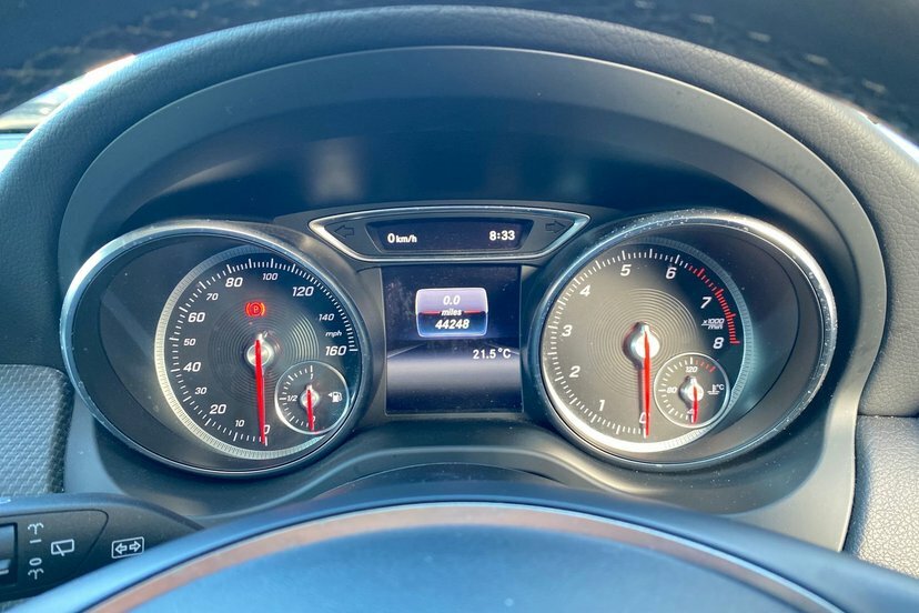 Mercedes-Benz GLA Class Gla200 Se Suv Black #6