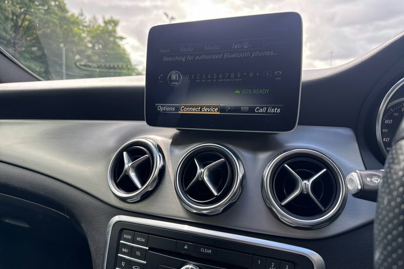 Mercedes-Benz GLA Class 2.1 L 2.1 D Se 7G-dct Euro 6 Ss Silver #31