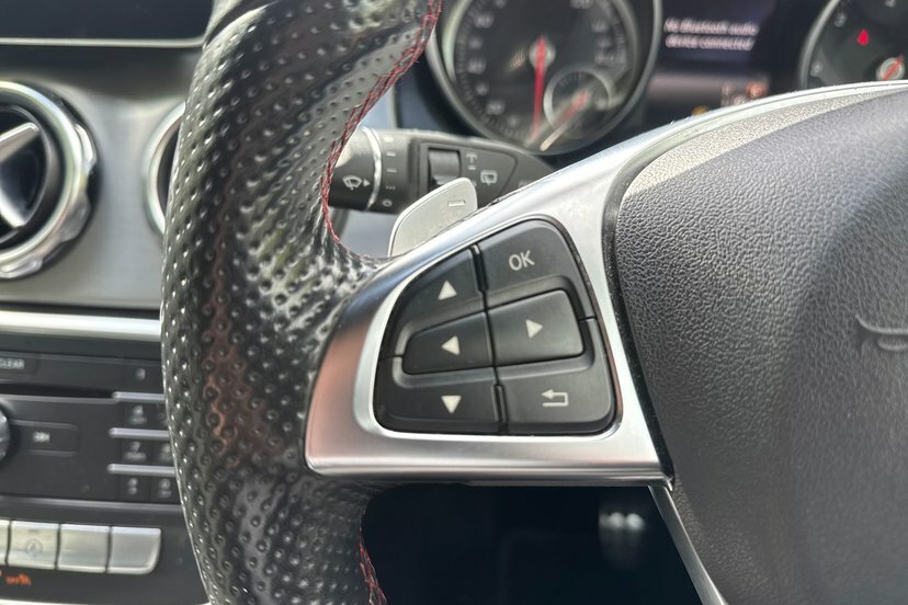 Mercedes-Benz GLA Class 2.1 L 2.1 D Se 7G-dct Euro 6 Ss Silver #36
