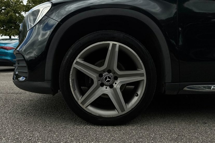 Mercedes-Benz GLA Class 2.1 Gla200d Amg Line Suv 7G-dct 136 Ps Black #4