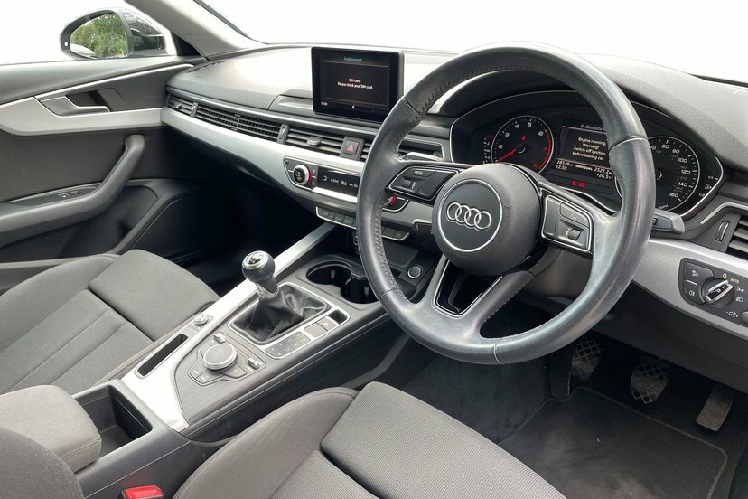 Audi A4 1.4 Tfsi Sport Saloon 150 Ps Black #6