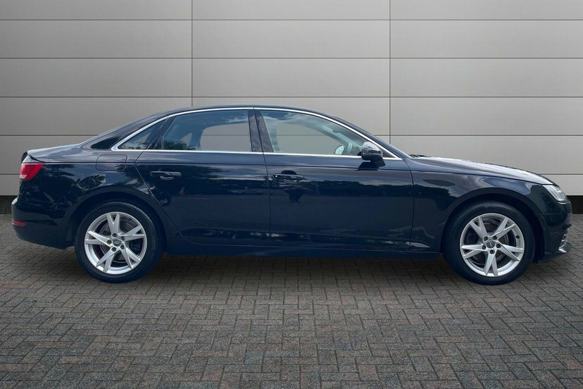 Audi A4 1.4 Tfsi Sport Saloon 150 Ps Black #4