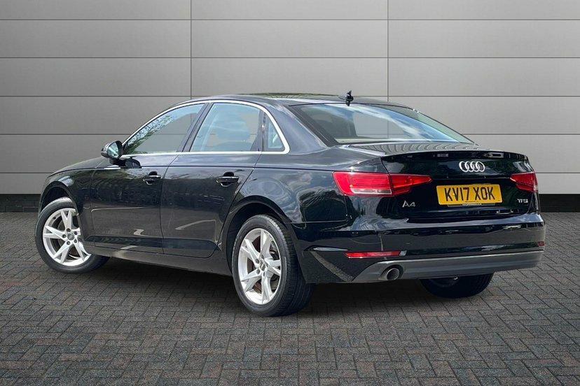 Audi A4 1.4 Tfsi Sport Saloon 150 Ps Black #3