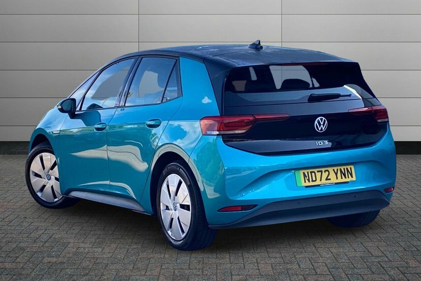 Volkswagen ID.3 Pro Performance 58Kwh Life Hatchback Black #3