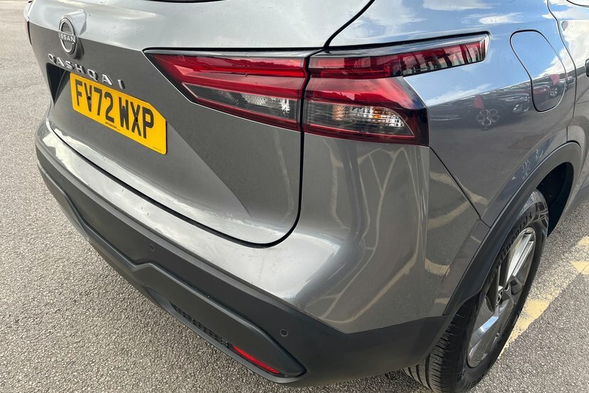 Nissan Qashqai Acenta Premium White #16