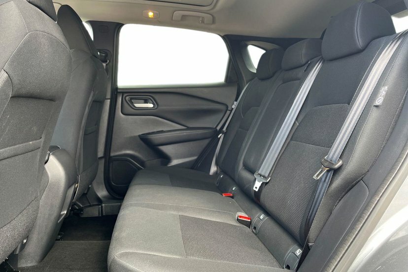 Nissan Qashqai Acenta Premium White #10