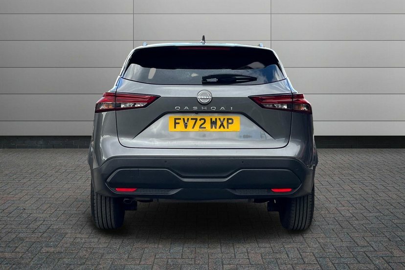 Nissan Qashqai Acenta Premium White #12
