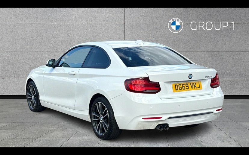 BMW 2 Series Gran Coupe 220D Sport Coupe White #2