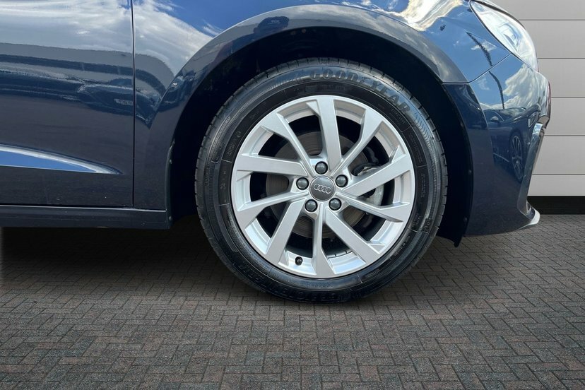 Audi A1 1.0 Tfsi 30 Sport Sportback 116 Blue #5